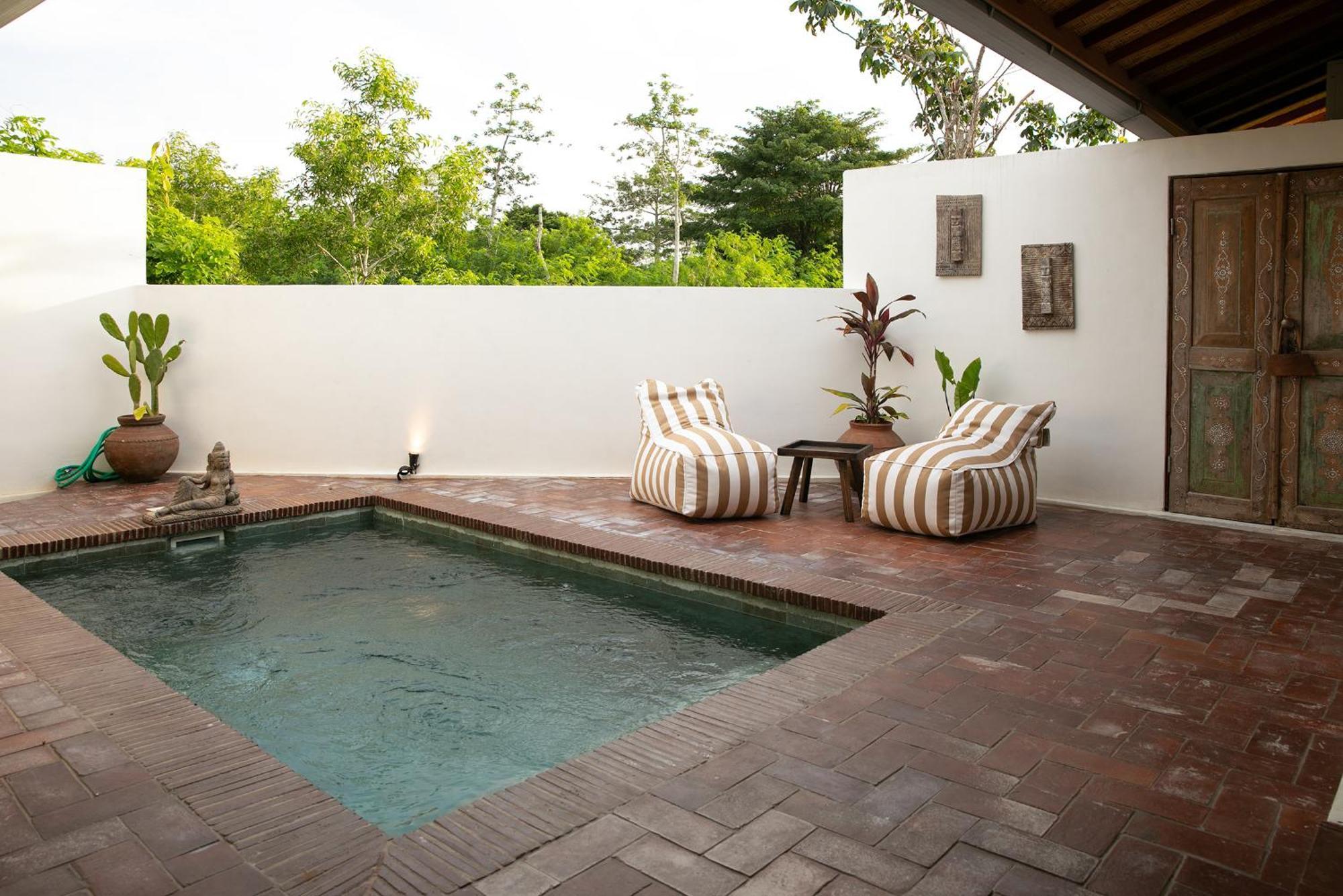 La Kreyiol Bed and Breakfast Uluwatu Eksteriør billede